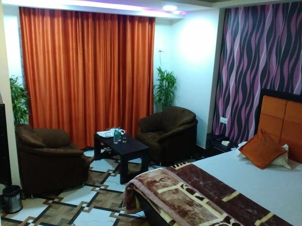Hotel Rajkamal Deoghar Eksteriør bilde